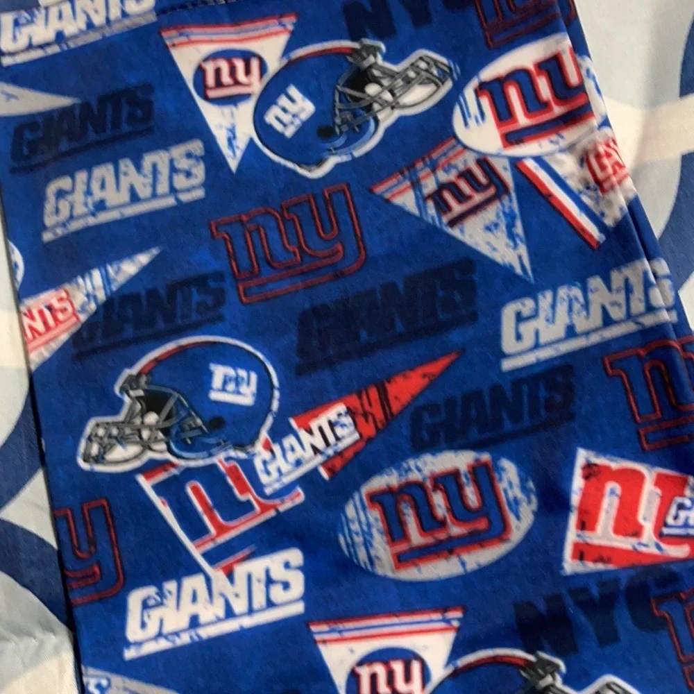 New NY Giants neck gaiter